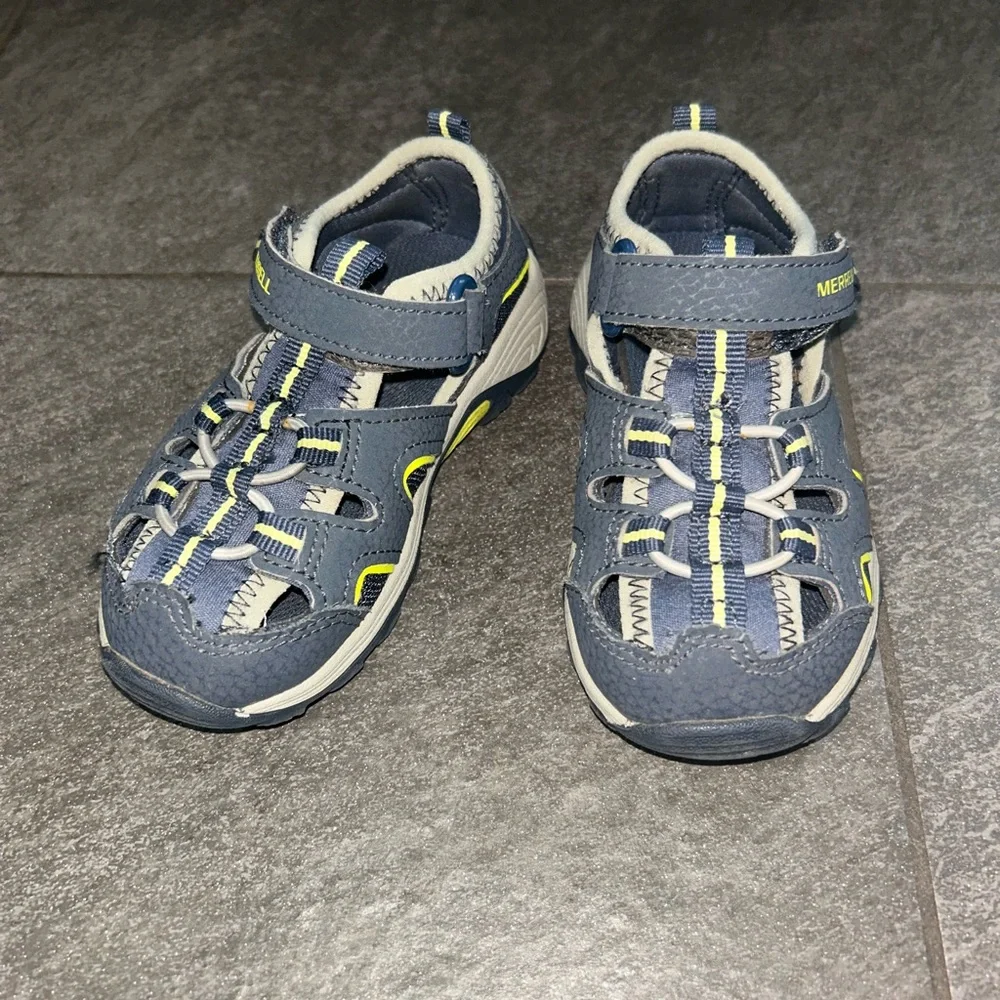 Toddler Boy Merrell Sport Sandals size 7 - Picture 1 of 9